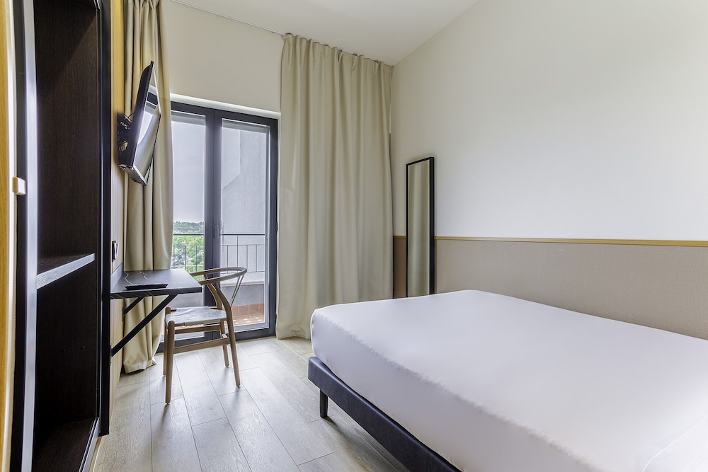 Basic Double Room - Photo 3