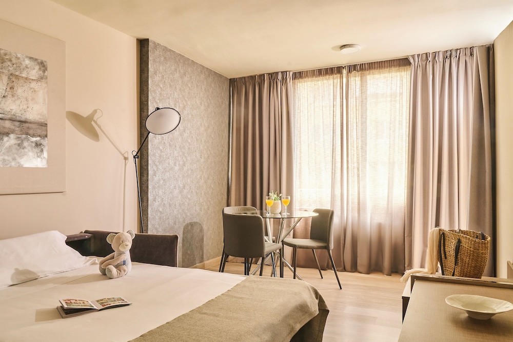 Apartment, 1 Bedroom, Balcony (2 adults + 1 child) - Photo 6