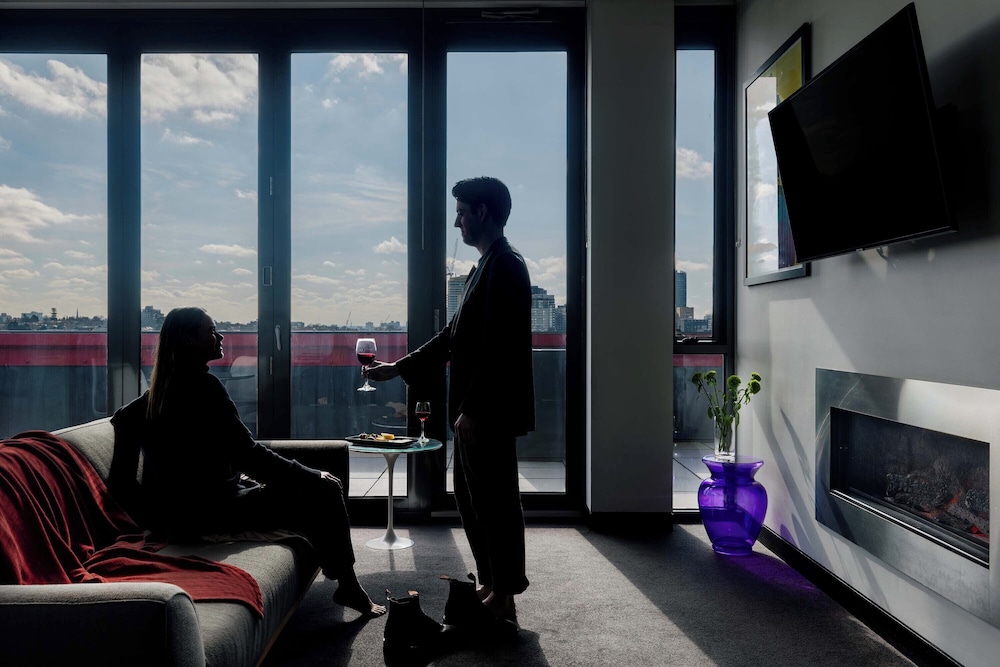 Penthouse (The Cullen) - Photo 12