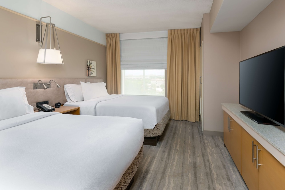 1 Bedroom Mini Suite 2 Double Beds - Photo 6
