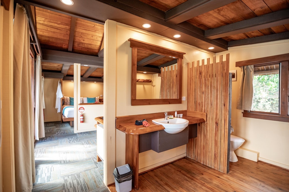 Edgewater Floating Bure