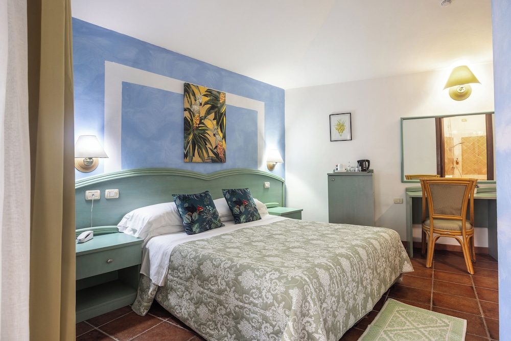Double Room, Garden View, Annex Building (Villa Stefania) photo 2
