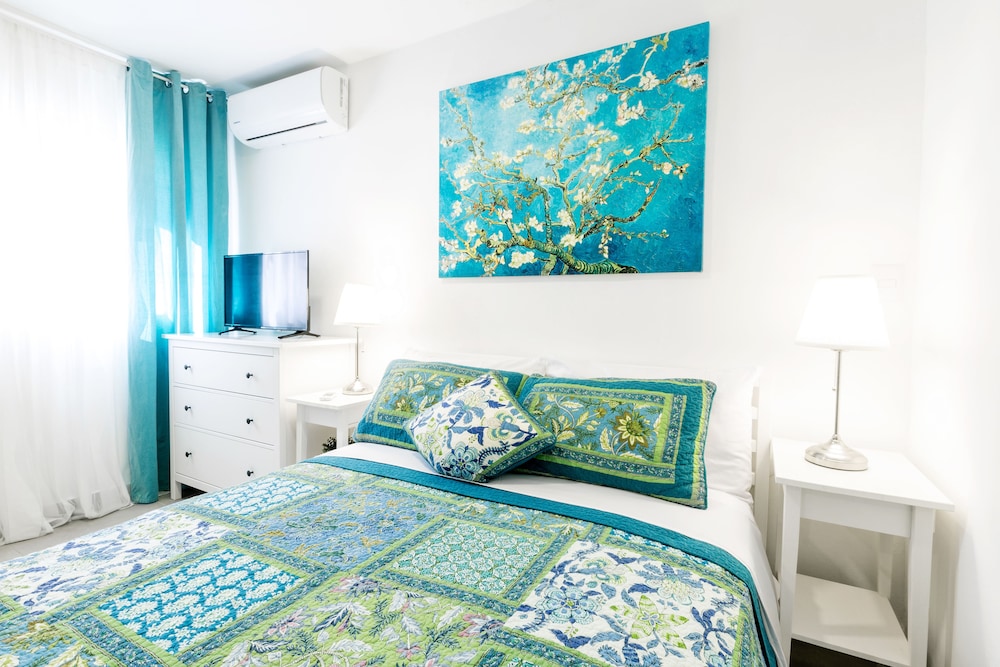 Superior Studio Suite, Garden View, Beachside