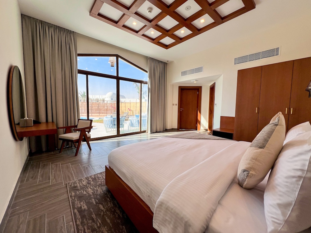 Mirage One Bedroom Suite with Plunge Private Pool
