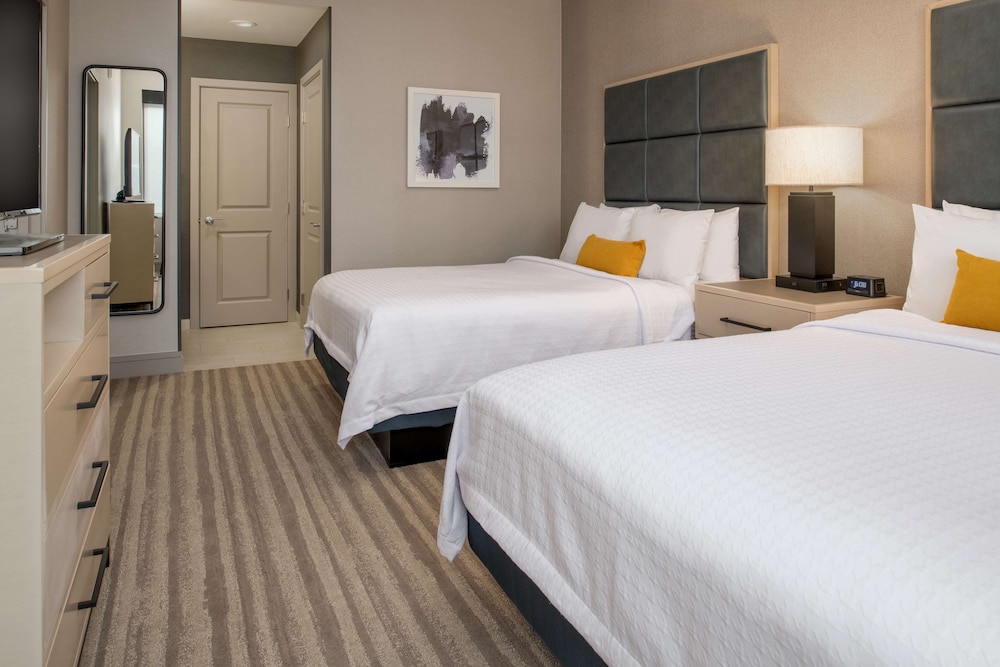 Suite, 2 Queen Beds, Accessible (Roll-In Shower, Mobility & Hearing) photo 2