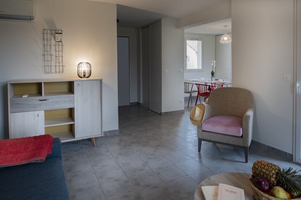 Villa, 2 Bedrooms - Photo 11