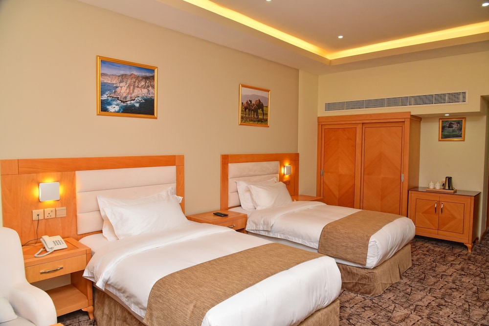 Standard Twin Room - Photo 1