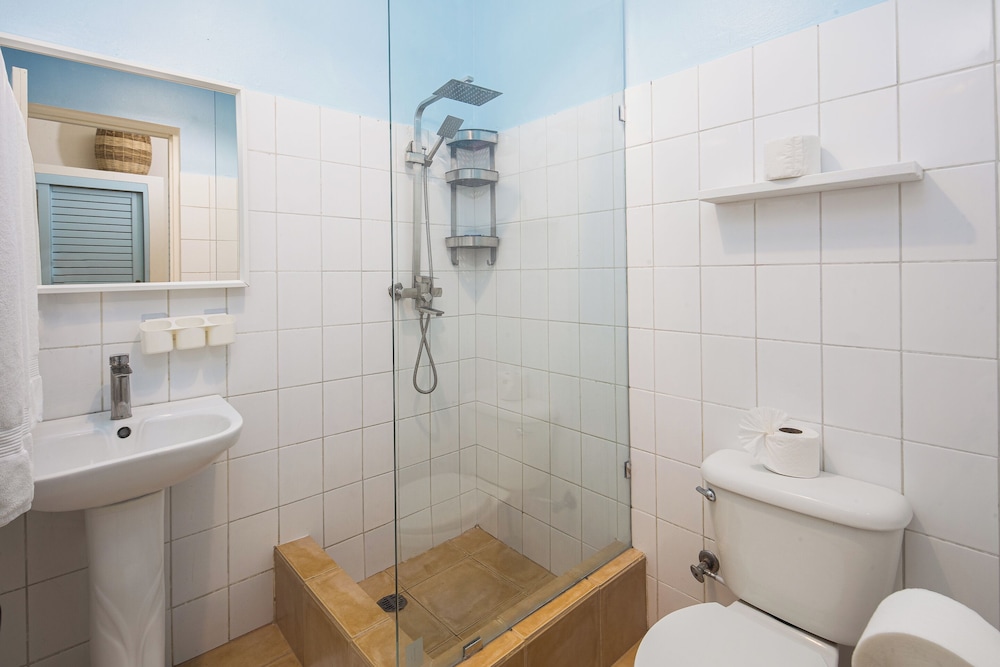 Studio Apartment photo 2
