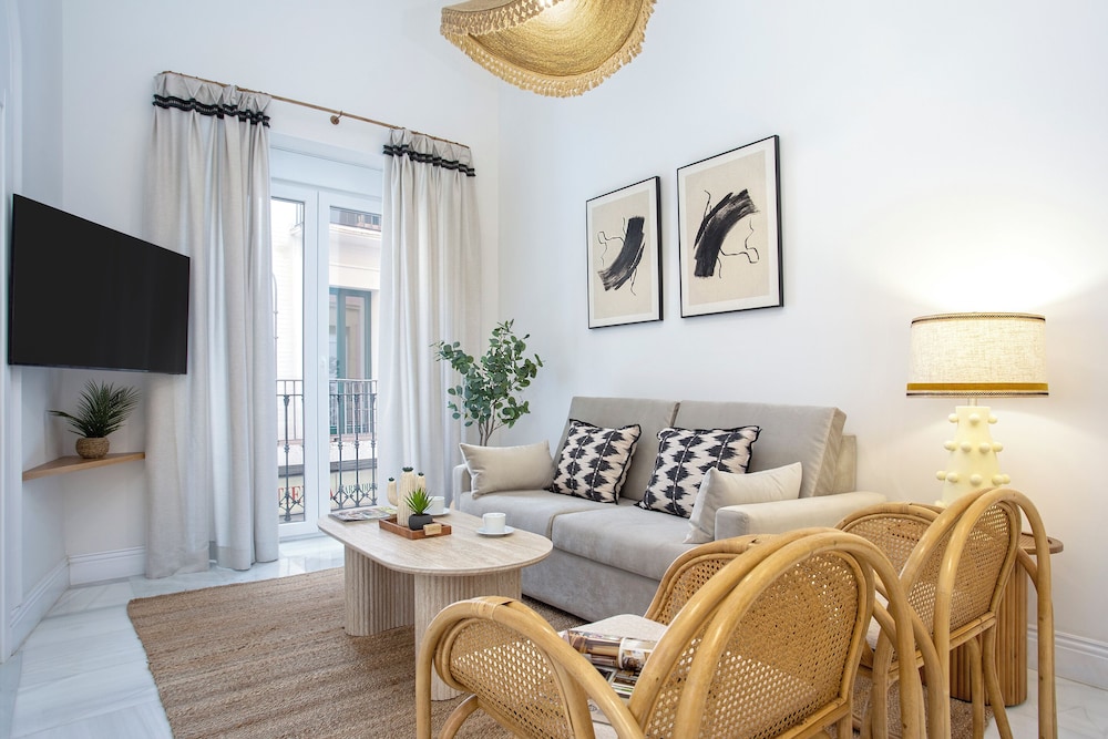 Apartment (3 Bedrooms)