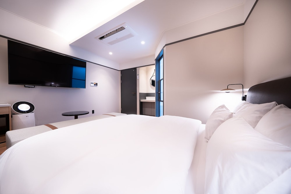Deluxe Twin Room photo 3