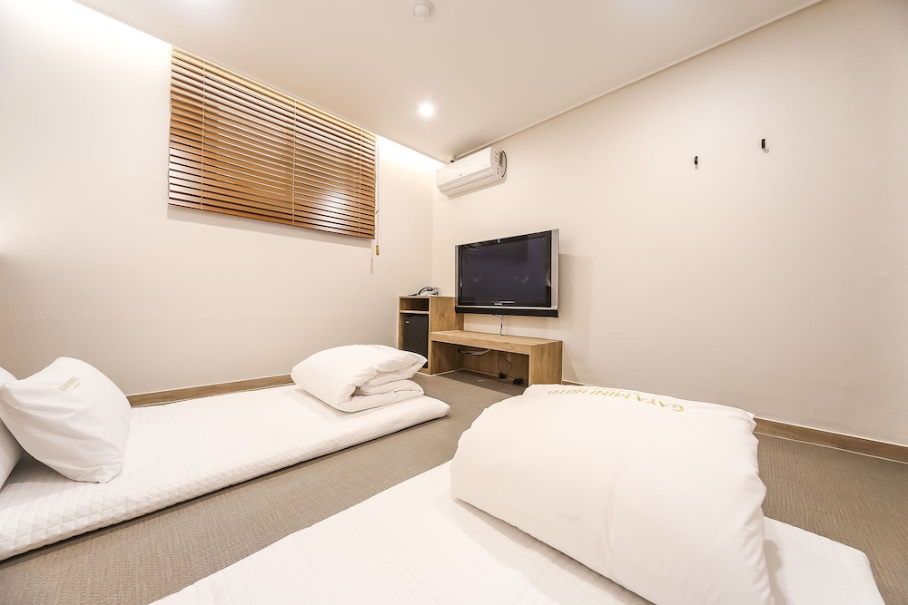 Standard Room (Korean style heating) photo 3