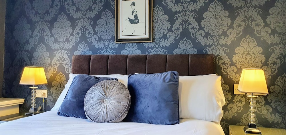 Double Room, Ensuite - Photo 20