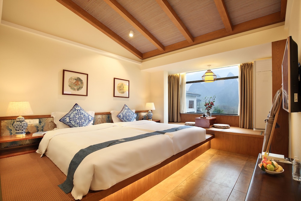 Comfort Twin Room, 1 Bedroom, Non Smoking, Mountain View - Photo 1