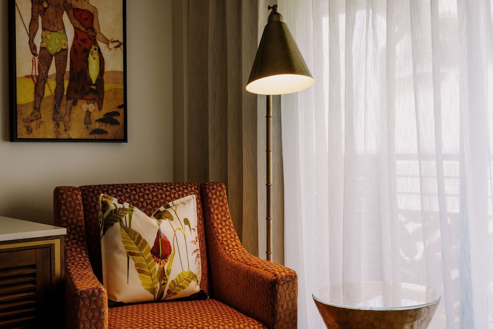 Room, 1 King Bed, Partial Ocean View (mobility)