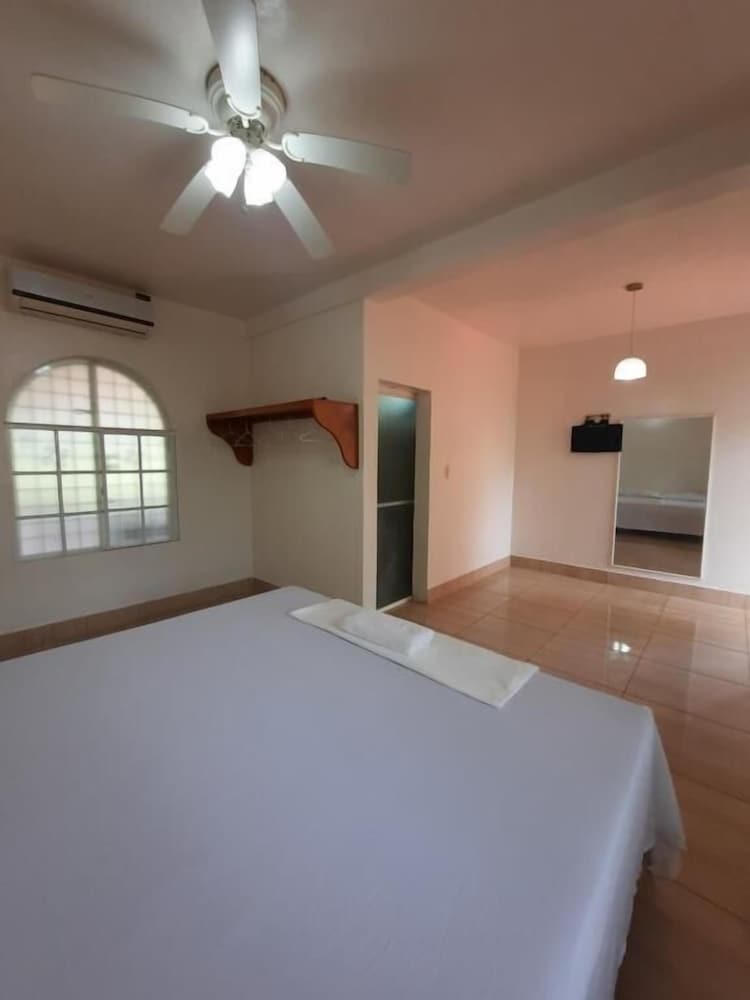 Deluxe Twin Room photo 1