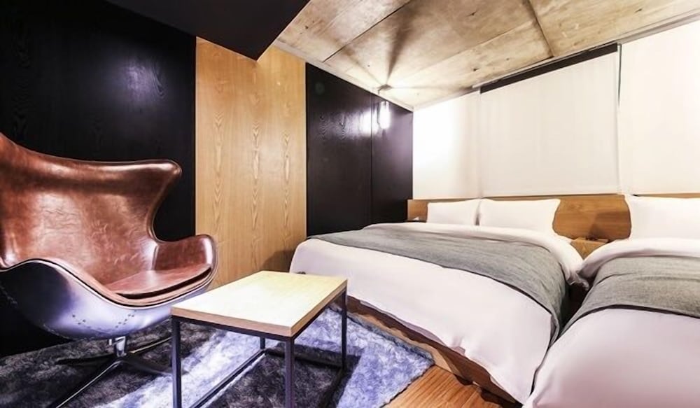 Premium Twin Room