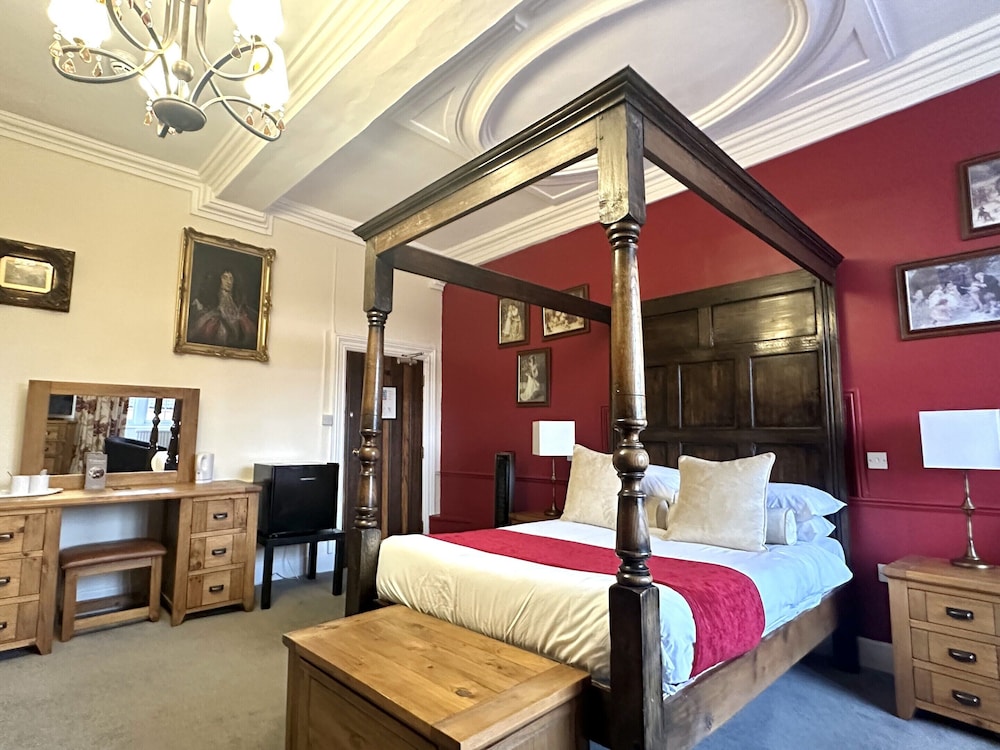 Double Room, Ensuite (4 poster) - Photo 1
