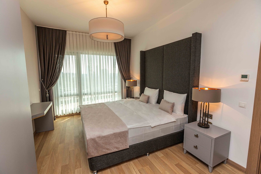 2 Bedroom Suite photo 1