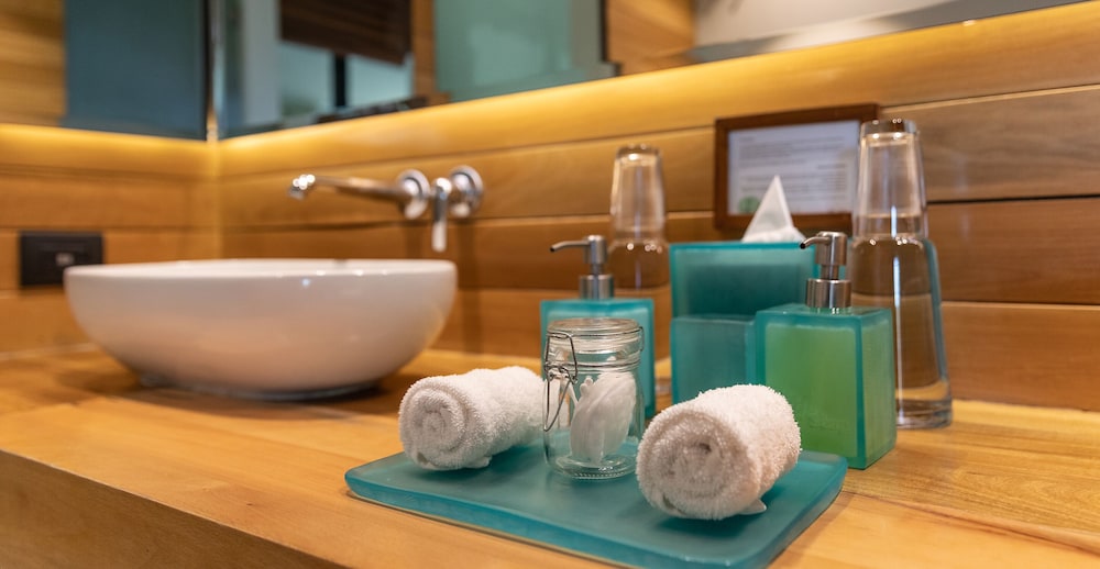 Sea View With Refreshing Plunge Pool