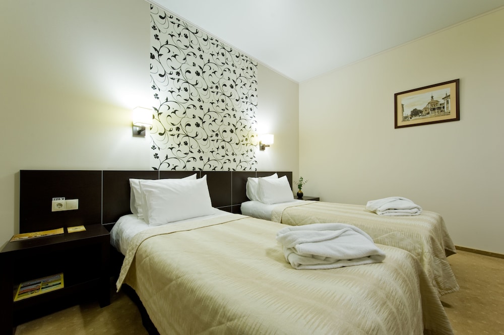 Standard Twin Room With 2 Single Beds photo 3