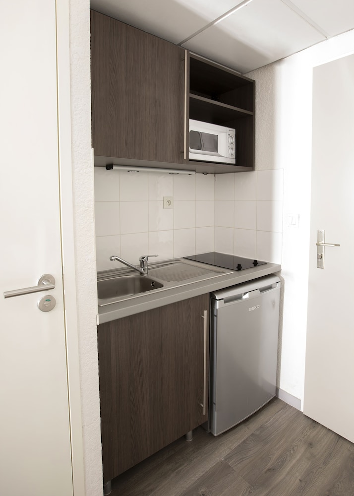 Studio, 1 Double Bed (Large) - Photo 7