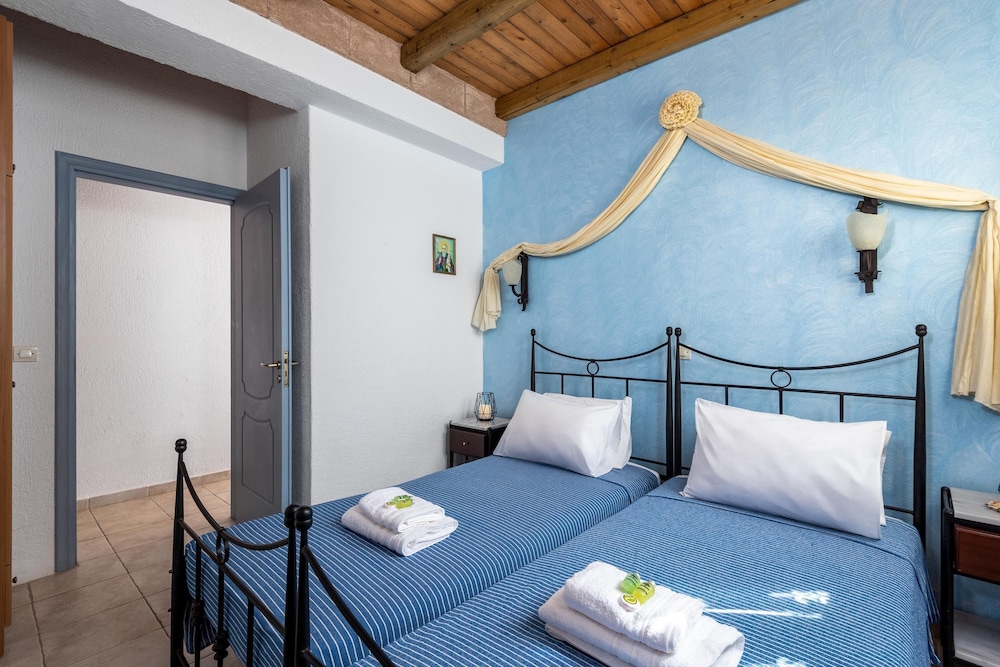 Agnanti Beach Apartments - Euphoria photo 1
