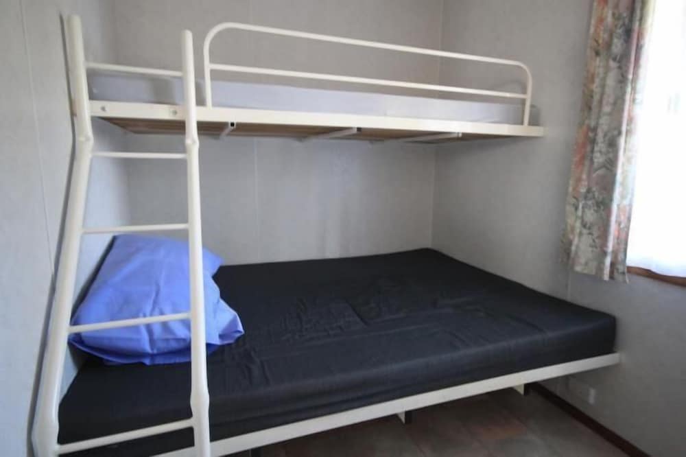 Standard Suite, 2 Bedrooms, Kitchen (Cabin 7) photo 3