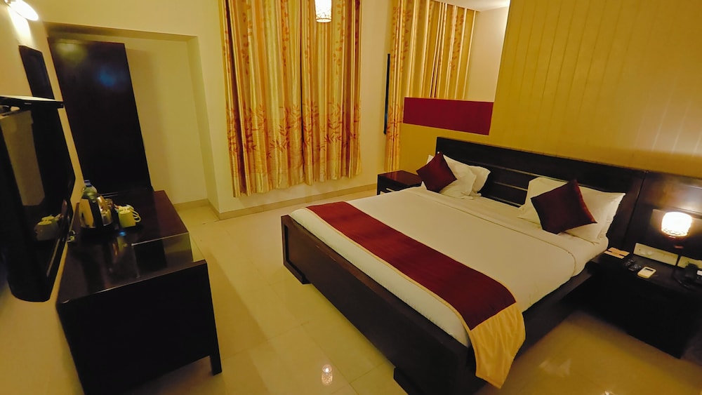 Executive Studio, City View