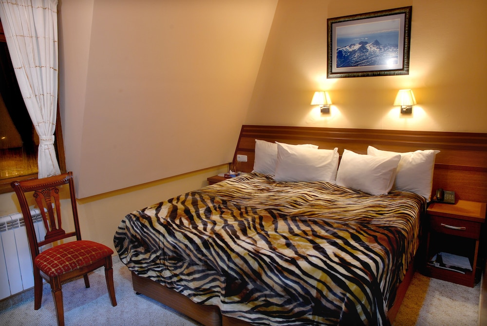 Attic Double Or Twin Room (No Elevator) photo 1