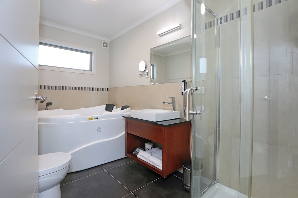 Executive Suite, 1 Bedroom, Non Smoking (Corporate 1Bdrm)
