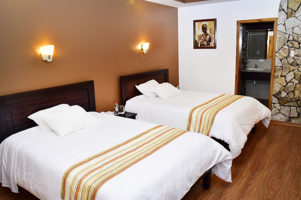 Double Room, 2 Double Beds photo 2