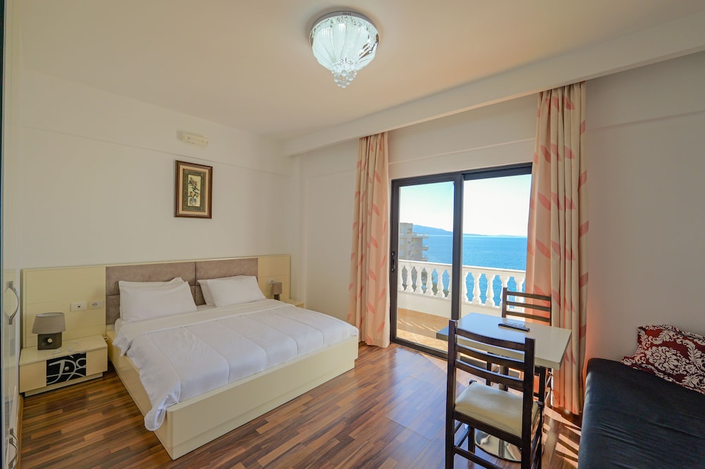 Economy Double Room, Sea View photo 1