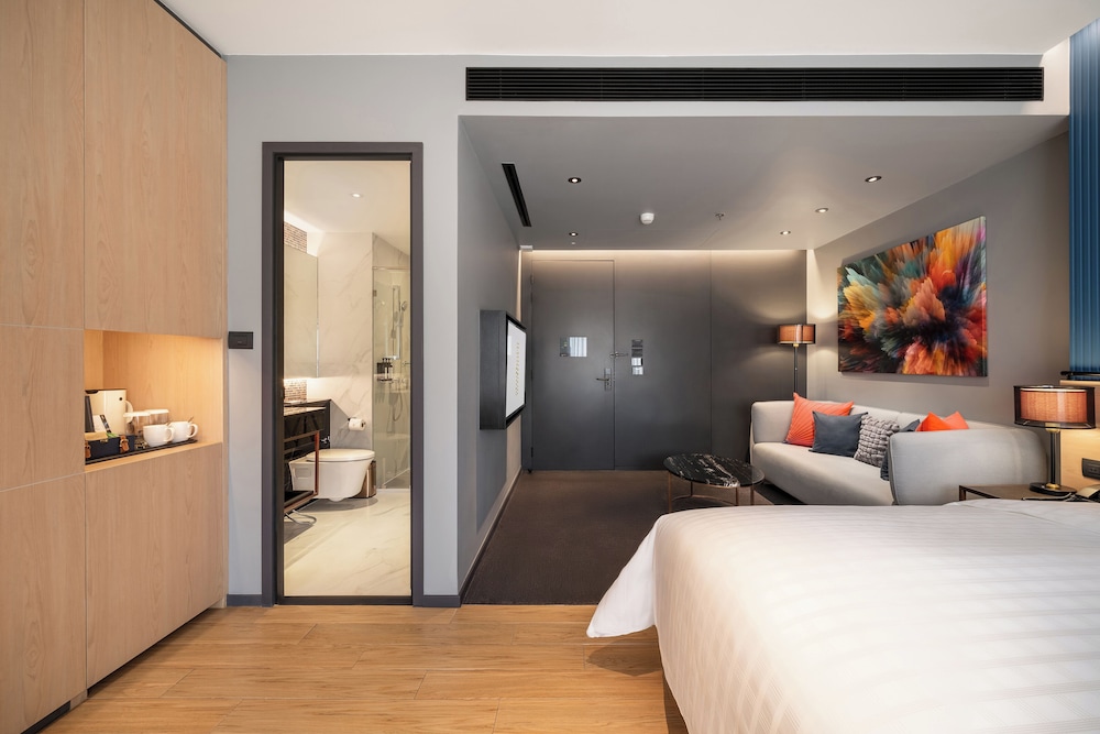 Premium Room, 1 King Bed (Super King)