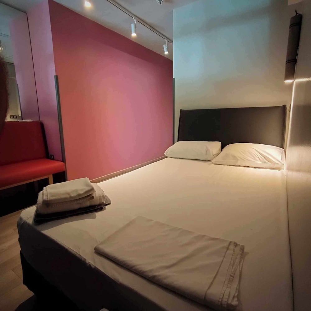 Economy Single Room
