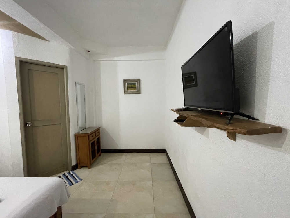 Standard Room - Photo 7