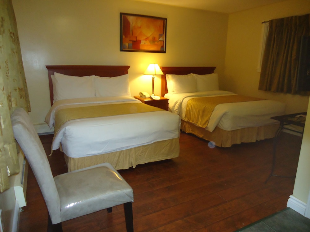 Deluxe Room, 2 Queen Beds