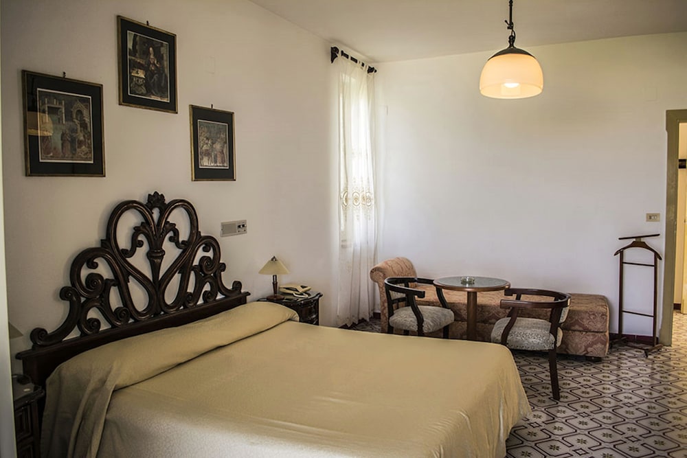 Triple Room photo 3