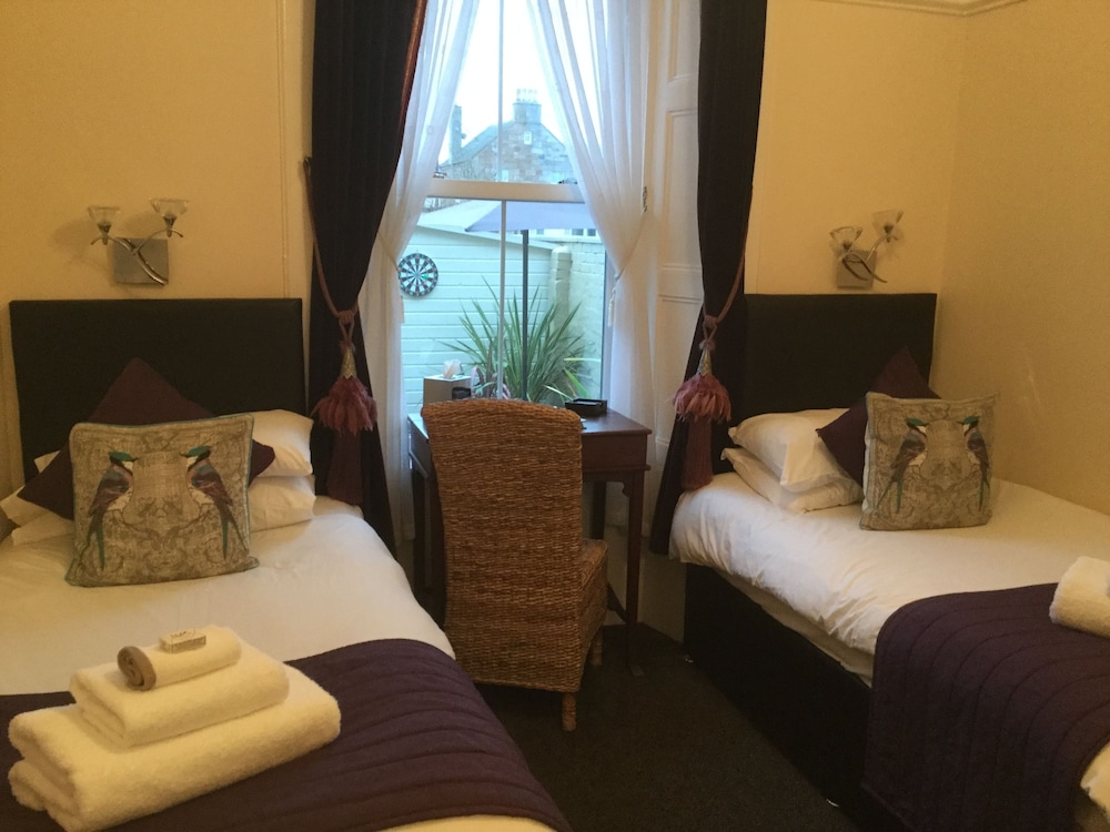 Classic Twin Room photo 1