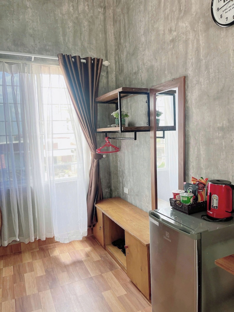 Basic Double Room Single Use, 1 Bedroom, Non Smoking, Private Bathroom photo 2
