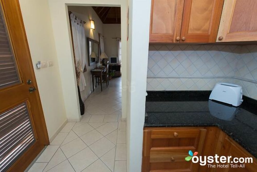 Deluxe Studio, 1 King Bed, Balcony, Sea View