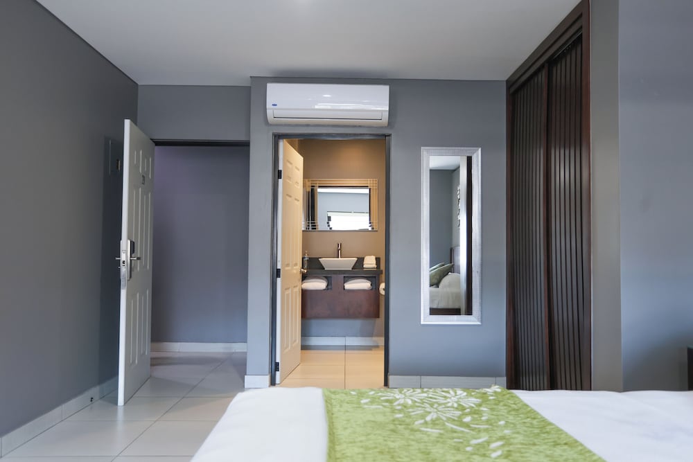 Business Room photo 3