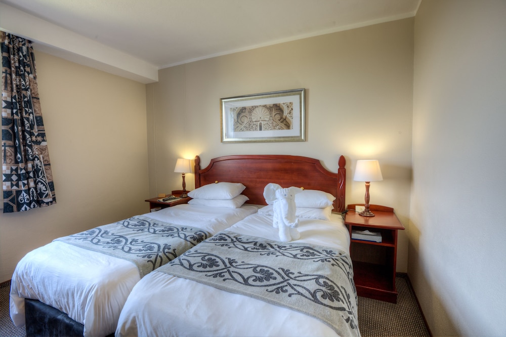 Twin Room, Accessible, Smoking photo 3