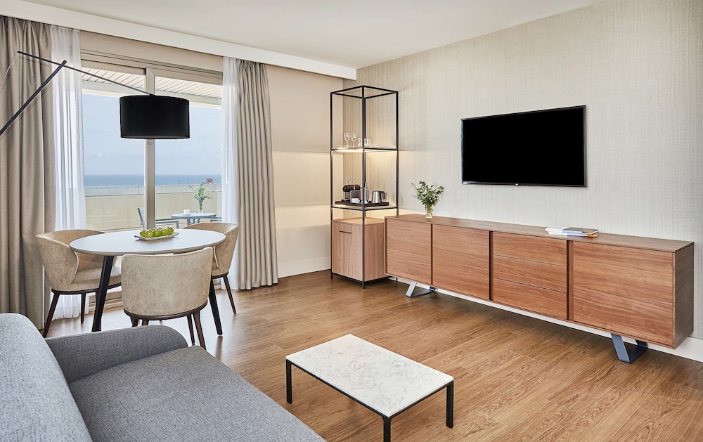 Junior Suite (View, New Style)