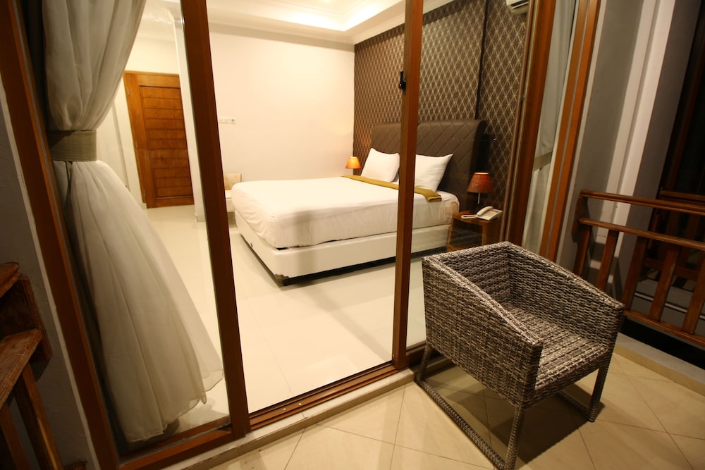 Deluxe Double or Twin Room photo 3