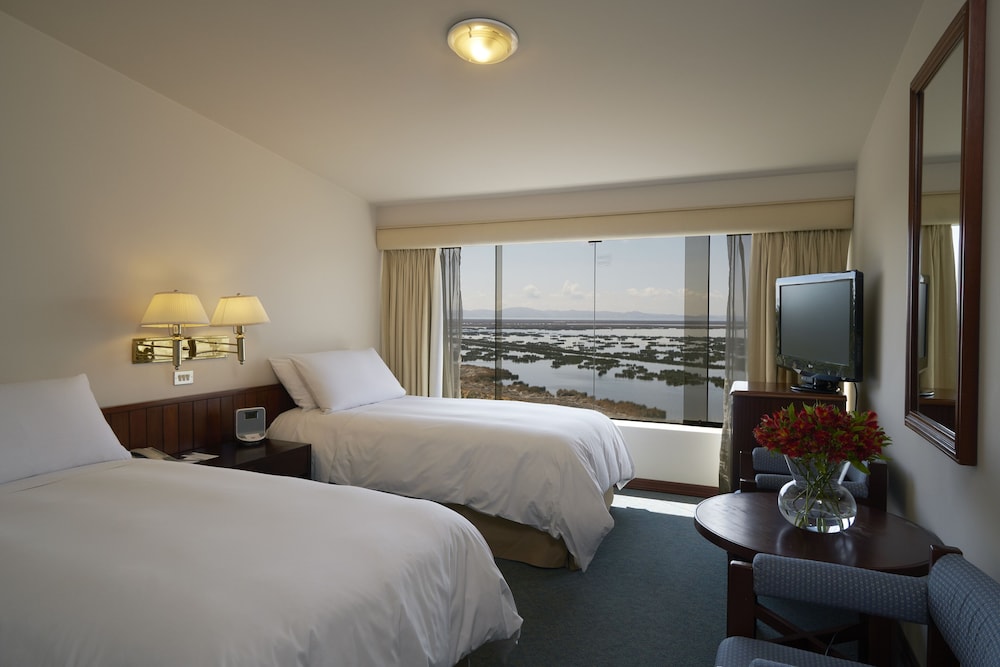 Superior Room with 2 single beds, Lake View (Sunset) photo 1