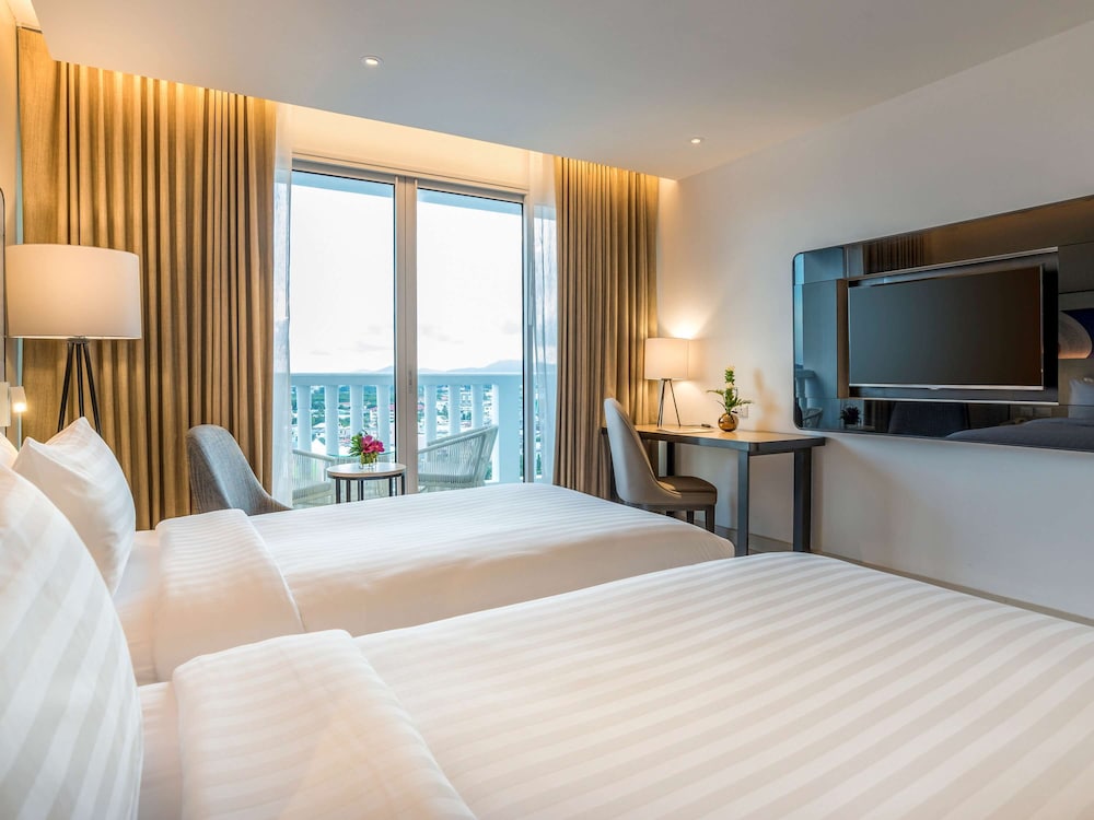 Deluxe Room, 2 Twin Beds, Balcony photo 3