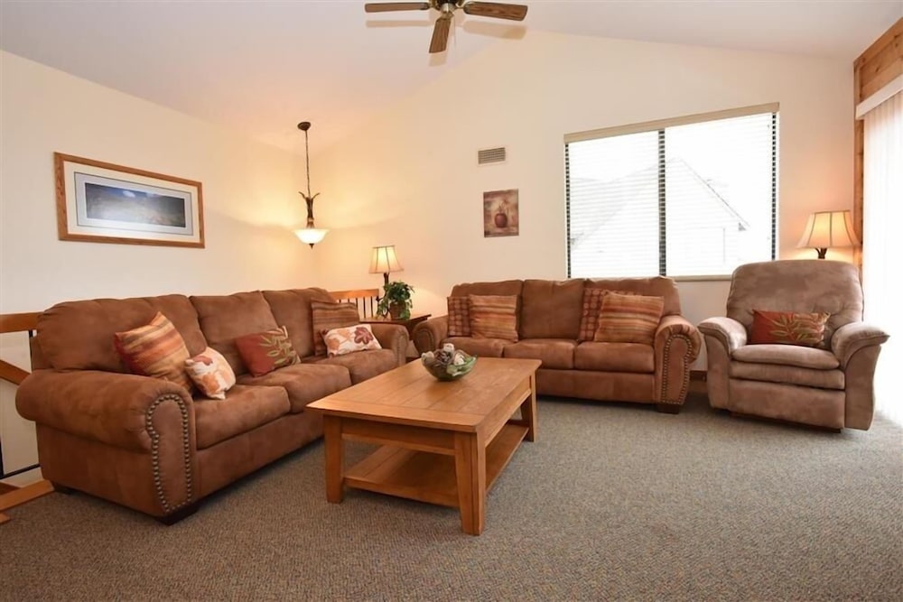 Condo, 1 Bedroom photo 1