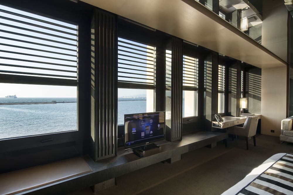 Standard Room, Sea View thumbnail 5