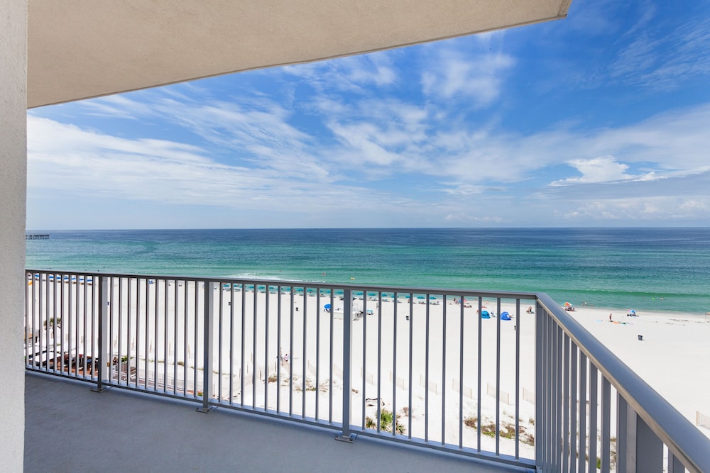 Suite, Multiple Beds, Oceanfront - Photo 8
