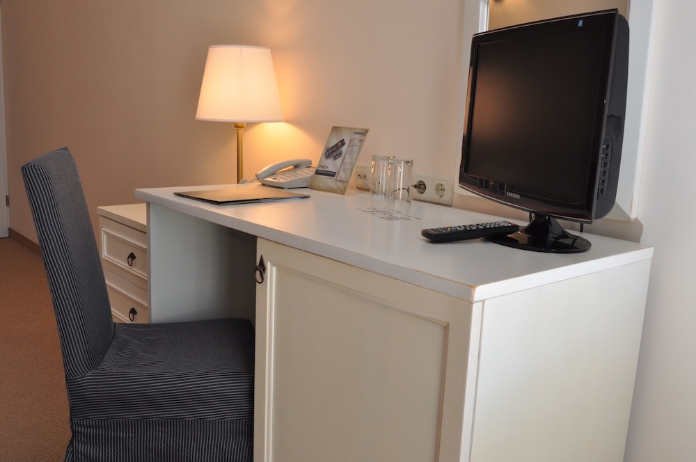Suite, Sea View - Photo 9
